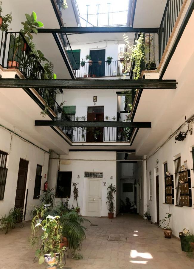 Magnifico Apartamento Tipo Duplex En Triana Sevilla Bagian luar foto