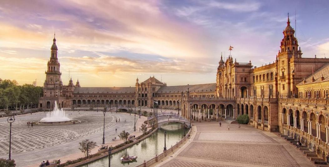 Magnifico Apartamento Tipo Duplex En Triana Sevilla Bagian luar foto