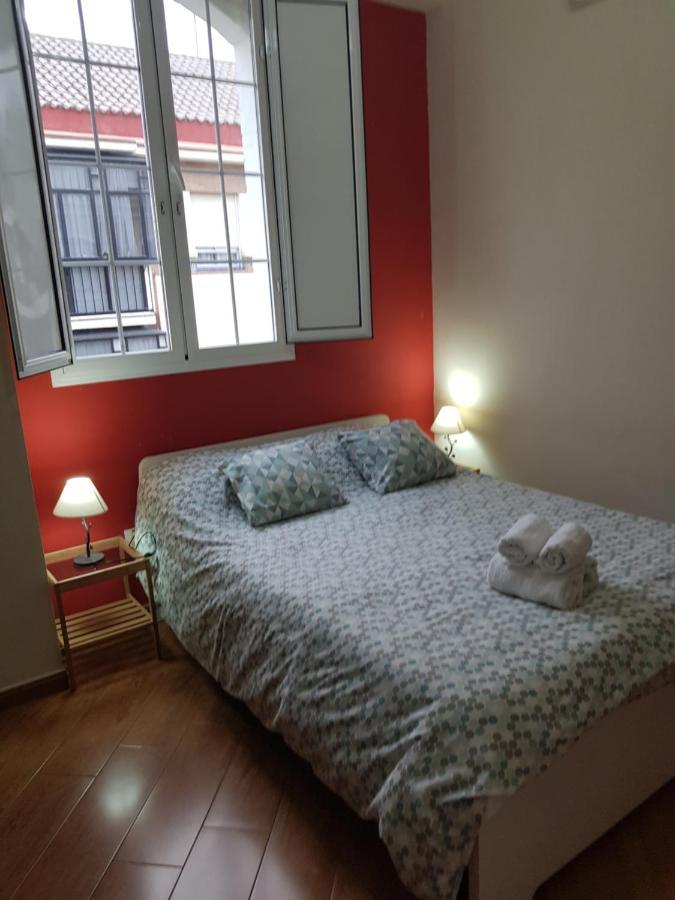 Magnifico Apartamento Tipo Duplex En Triana Sevilla Bagian luar foto