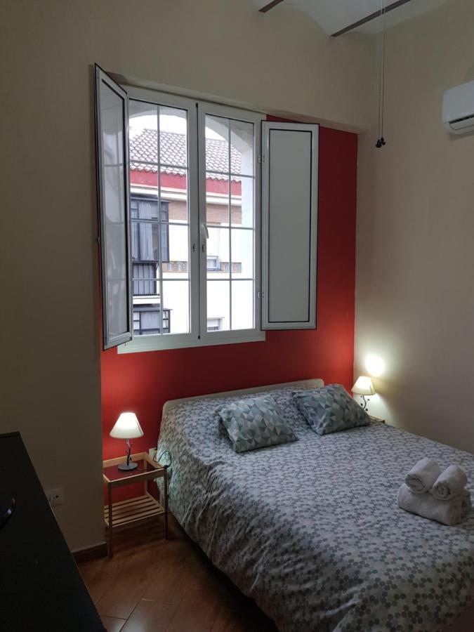 Magnifico Apartamento Tipo Duplex En Triana Sevilla Bagian luar foto