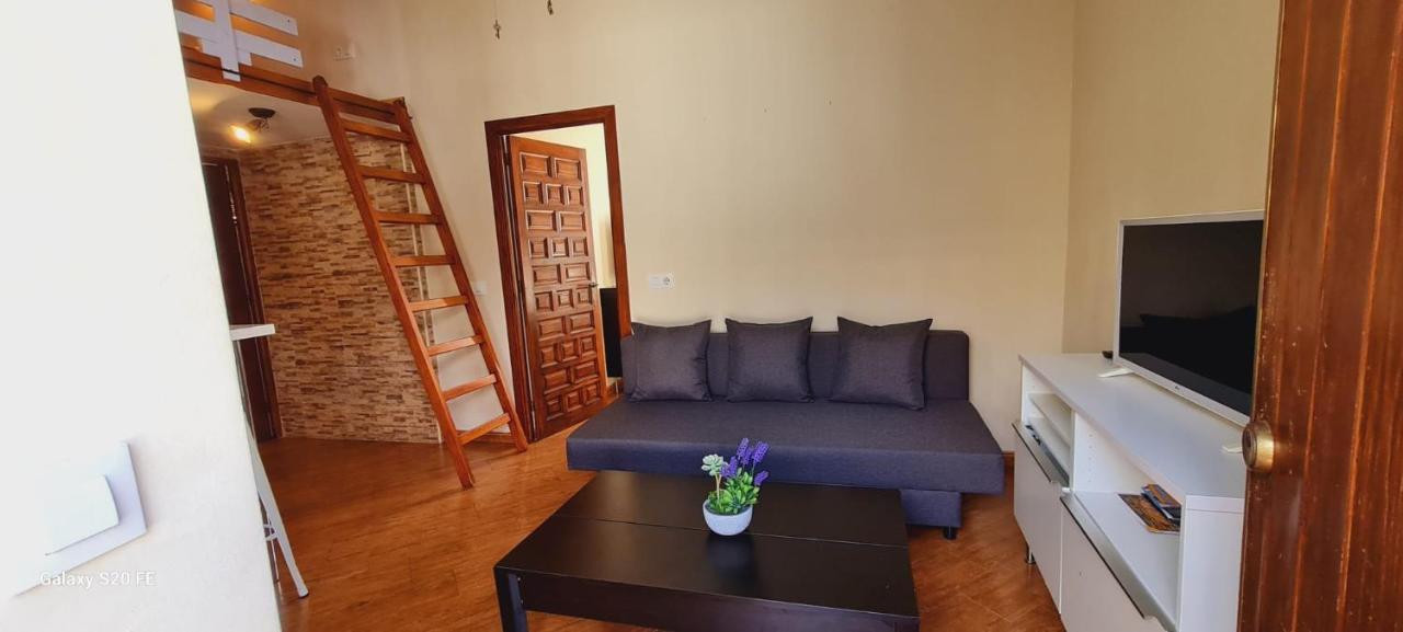 Magnifico Apartamento Tipo Duplex En Triana Sevilla Bagian luar foto
